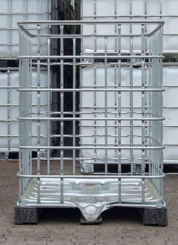IBC konstrukce (klec) 1200 L – paleta plastová (kvalita 1)