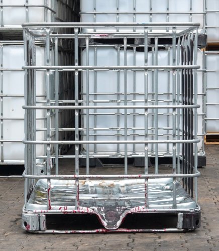 IBC konstrukce (klec) 1000 L – paleta plastová (kvalita 2)